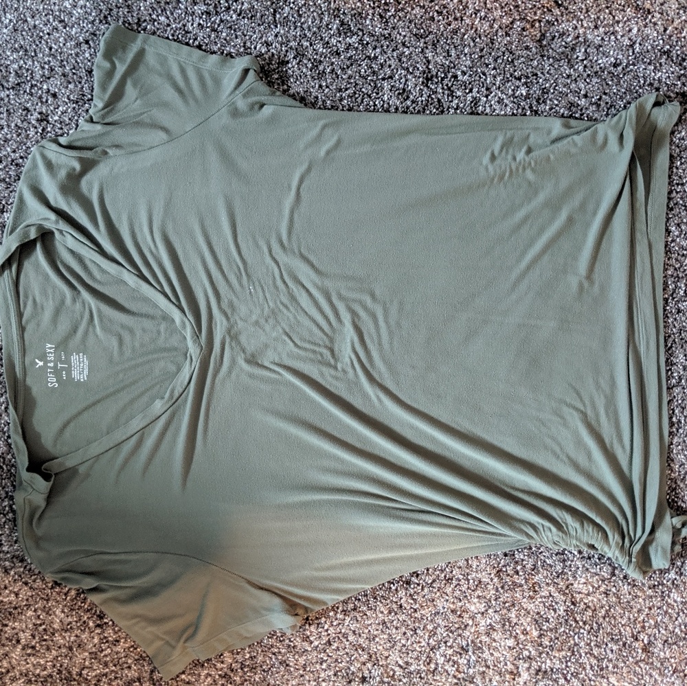 American eagle soft and sexy tee